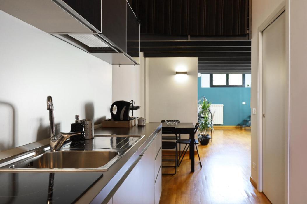 Paki Home Nel Cuore Dei Navigli Di Milano Eksteriør bilde